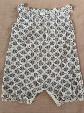 Feather Baby 100% Pima cotton Ruffle Trim Baby Romper, Fish Print, size 9-12m